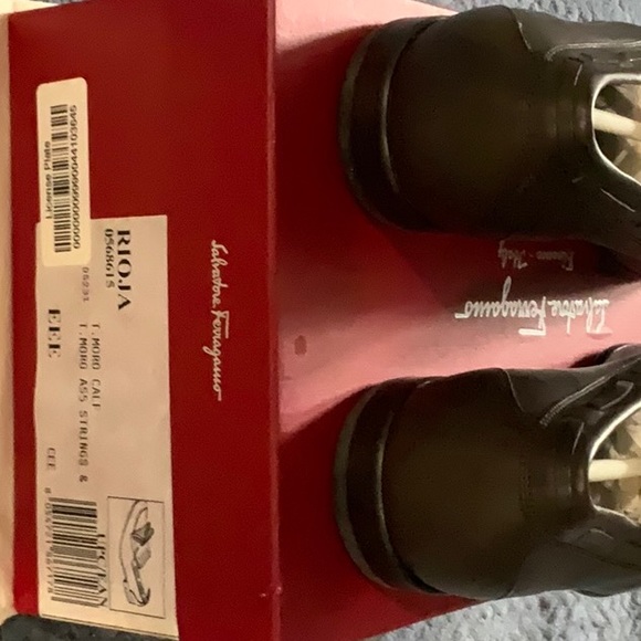 SALVATORE FERRAGAMO -RIOJA -9EEE